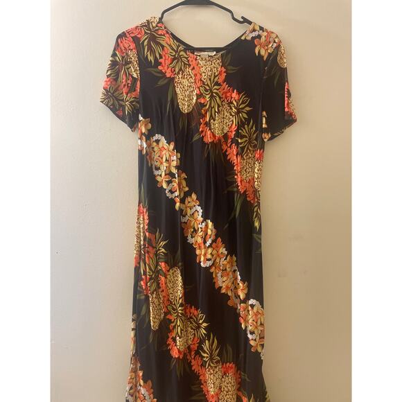Hilo Hatties Women's Size Small Hawaiian  Original Pineapple Dress Floral‎ - Picture 1 of 6